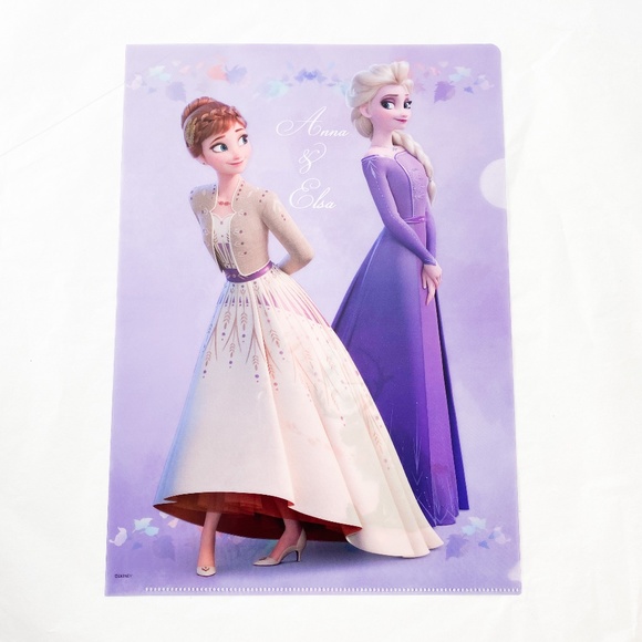 Disney Frozen II Anna, Elsa, & Sven File Folder